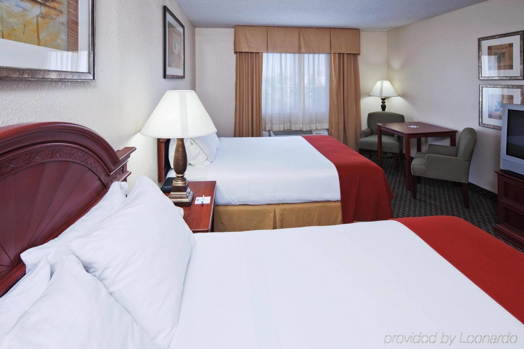 Comfort Inn South Tulsa - Woodland Hills Room photo